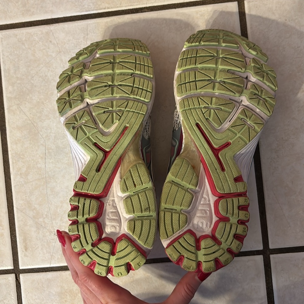 Brooks Size 8.5 Ravenna Athletic Shoes - Picture 14 of 17